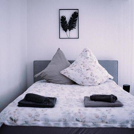 Schoenes Apartment In Der Altstadt , Kostenlose Parkplaetze In Der Naehe Emden Eksteriør billede