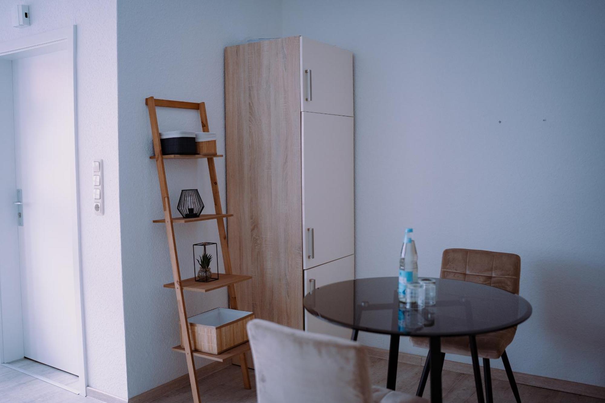 Schoenes Apartment In Der Altstadt , Kostenlose Parkplaetze In Der Naehe Emden Eksteriør billede