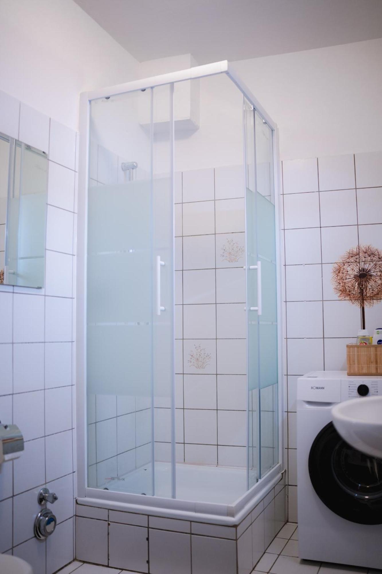 Schoenes Apartment In Der Altstadt , Kostenlose Parkplaetze In Der Naehe Emden Eksteriør billede
